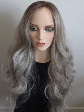 Nel's Wigs - Stevi 08 - blonde with light brunette mix Standard
